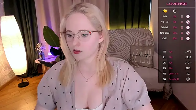 Aemilia  online show from 4, 3, 2025