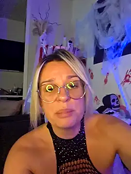 SpicyVicky online show from 28, 10, 2025