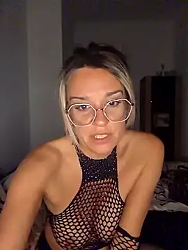 SpicyVicky online show from 15, 5, 2026