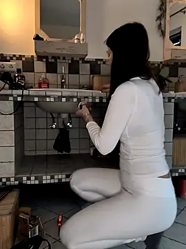 Linalicious online show from 26, 2, 2025