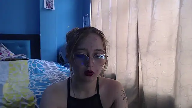 Liaroberts1 online show from 28, 1, 2025