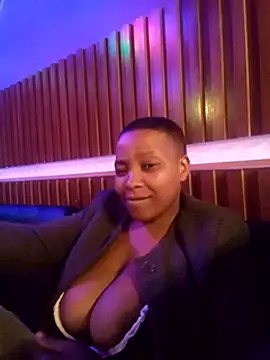 Xxxsluts online show from 5, 1, 2025