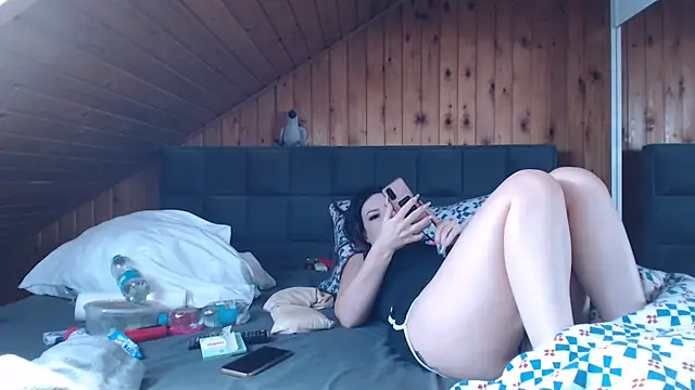 BoeseMoni1998 online show from 19, 9, 2025