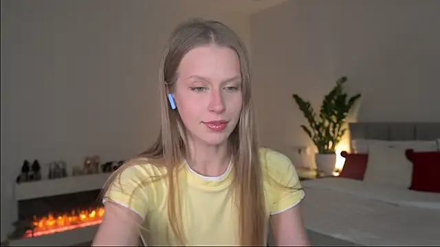 ella twinkl online show from 25, 4, 2026