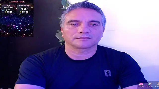 Snapshot of golden_punisher chatting on 29, 1, 2025 golden punisher online show from 29, 1, 2025