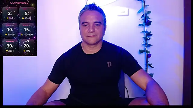 Snapshot of golden_punisher chatting on 16, 2, 2025 golden punisher online show from 16, 2, 2025