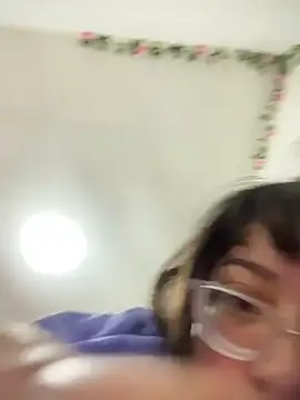 Snapshot of indiegirl666 chatting on 21, 10, 2025 indiegirl666 online show from 21, 10, 2025