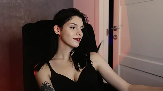 mistress  rochelle online show from 22, 1, 2025