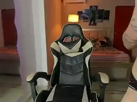 naomi berckley online show from 7, 3, 2025