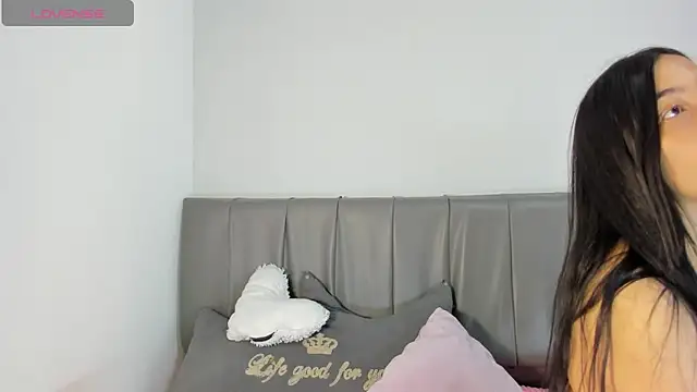 Cherllynn online show from 9, 10, 2025