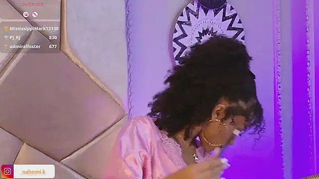 Snapshot of Nahomi_King chatting on 6, 2, 2025 Nahomi King online show from 6, 2, 2025