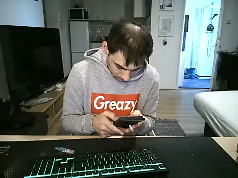 mihaimichael online show from 8, 4, 2026