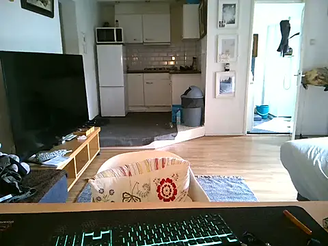 mihaimichael online show from 12, 4, 2026