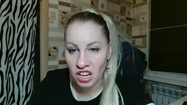 Snapshot of TherestlessKitty chatting on 23, 2, 2026 TherestlessKitty online show from 23, 2, 2026