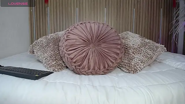 Tayzon Foxxx online show from 25, 3, 2026