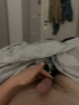 Snapshot of Erenn34 chatting on 22, 10, 2025 Erenn34 online show from 22, 10, 2025