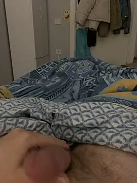 Snapshot of Erenn34 chatting on 4, 12, 2025 Erenn34 online show from 4, 12, 2025