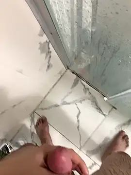 Snapshot of Erenn34 chatting on 20, 12, 2025 Erenn34 online show from 20, 12, 2025