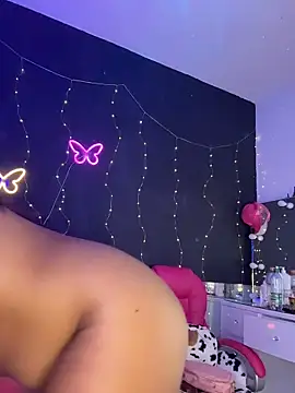 AlisonHoot69 online show from 29, 10, 2025