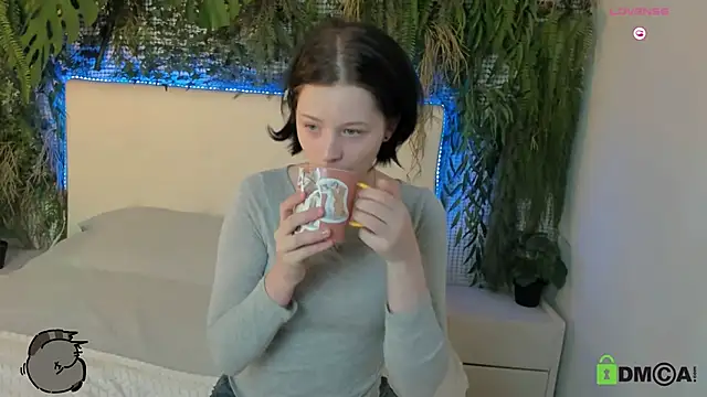 Alina Mills online show from 3, 3, 2025