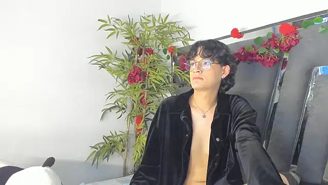 Black Rose2 online show from 12, 3, 2025