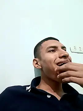 Rogersmit2 online show from 4, 10, 2025