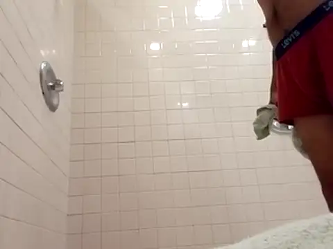 Snapshot of freakzmexx chatting on 12, 11, 2025 freakzmexx online show from 12, 11, 2025