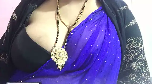 Snapshot of Desi_bhabhiii chatting on 4, 1, 2025 Desi bhabhiii online show from 4, 1, 2025