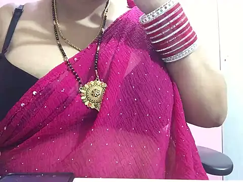Snapshot of Desi_bhabhiii chatting on 8, 1, 2025 Desi bhabhiii online show from 8, 1, 2025