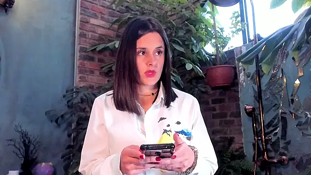 Alice milf  online show from 13, 3, 2025