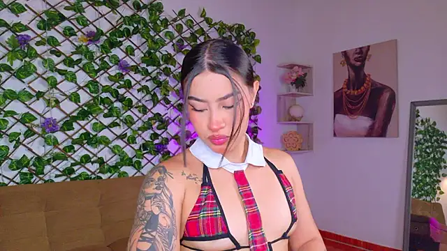 Snapshot of melody_cute10 chatting on 25, 2, 2026 melody cute10 online show from 25, 2, 2026