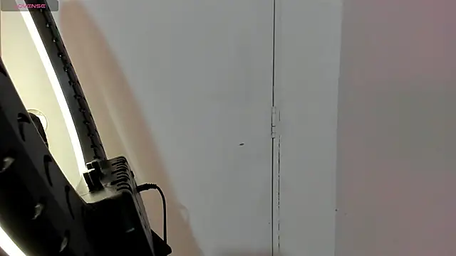 Snapshot of emma-hiill chatting on 28, 12, 2024 emma-hiill online show from 28, 12, 2024