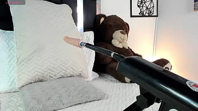 Snapshot of emma-hiill chatting on 24, 1, 2025 emma-hiill online show from 24, 1, 2025