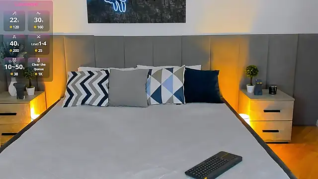 MiaBecky online show from 1, 2, 2025