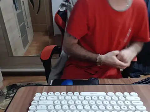 uncutguy01 online show from 3, 11, 2025