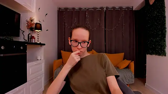 BettyBrowni online show from 11, 2, 2025