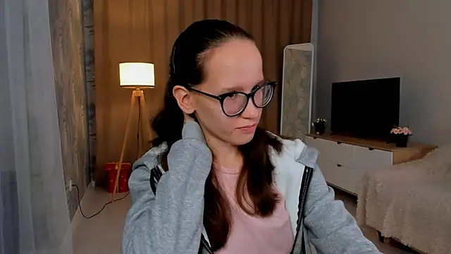 BettyBrowni online show from 16, 9, 2025