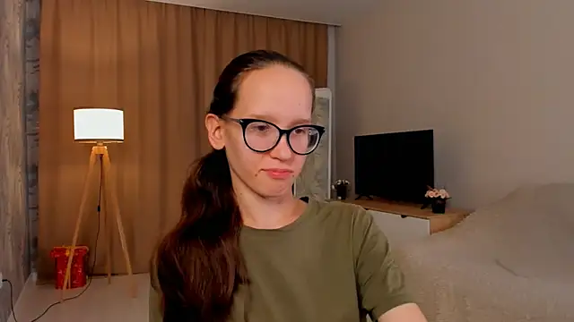 BettyBrowni online show from 19, 9, 2025