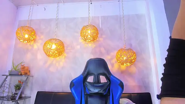 victoria aleia  online show from 23, 2, 2025