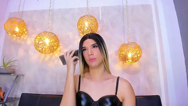 victoria aleia  online show from 6, 3, 2025