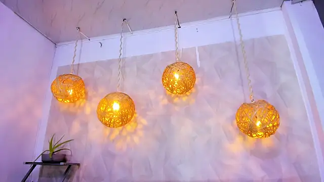 victoria aleia  online show from 11, 3, 2025