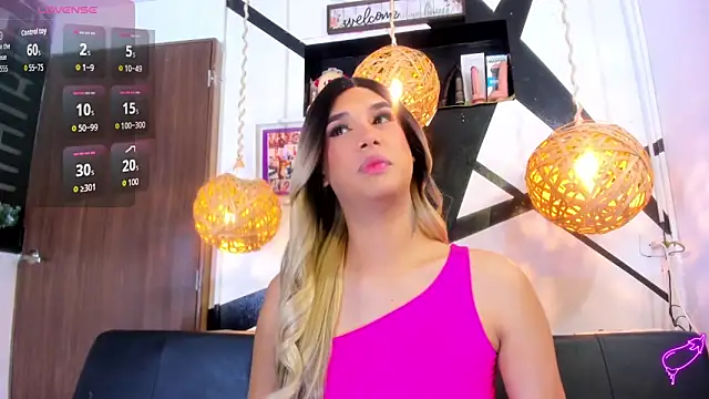 victoria aleia  online show from 18, 12, 2025