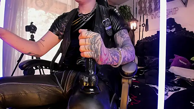 allanhurtss online show from 6, 12, 2024