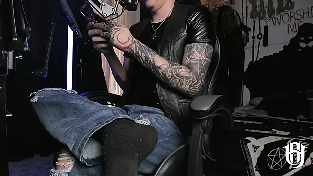 allanhurtss online show from 1, 1, 2025