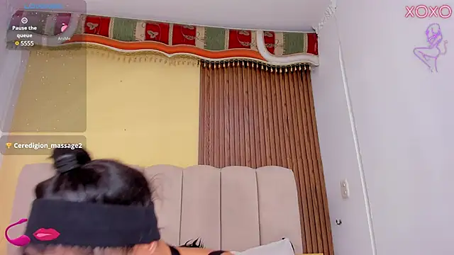 EmmyCruzZ online show from 12, 2, 2025