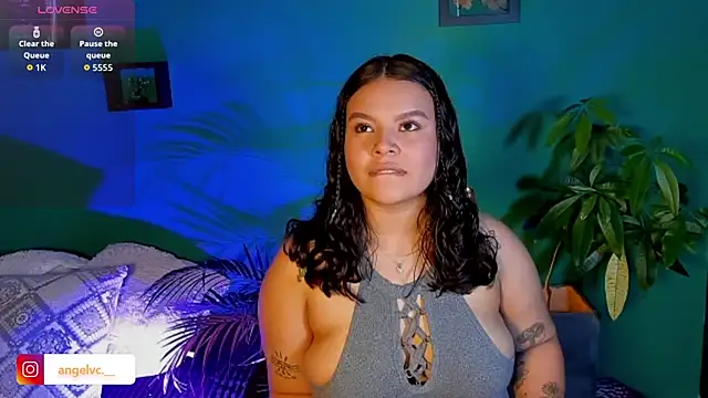 Anne Babb online show from 25, 9, 2025