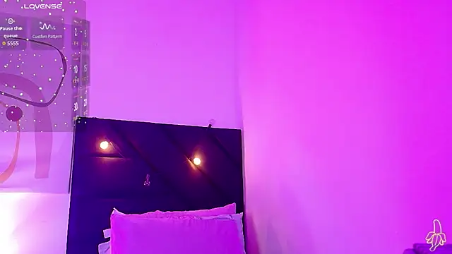littleebluee online show from 3, 8, 2026