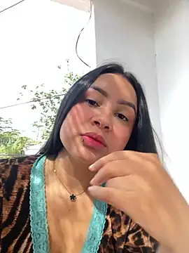 Pretty Isadora online show from 27, 1, 2025