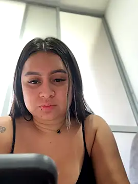 Pretty Isadora online show from 20, 9, 2025