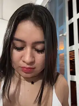 Pretty Isadora online show from 23, 9, 2025